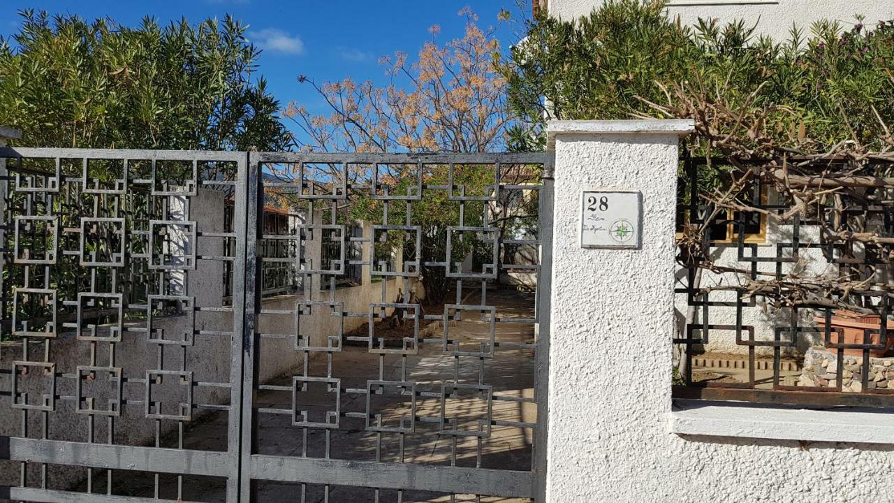 דומוס דה מריה Villa Sul Mare A Chia מראה חיצוני תמונה